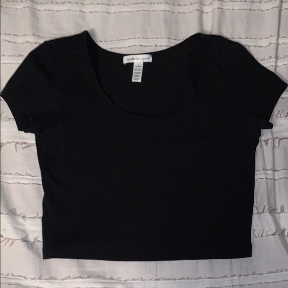 BLACK CROP TOP - Picture 2 of 4